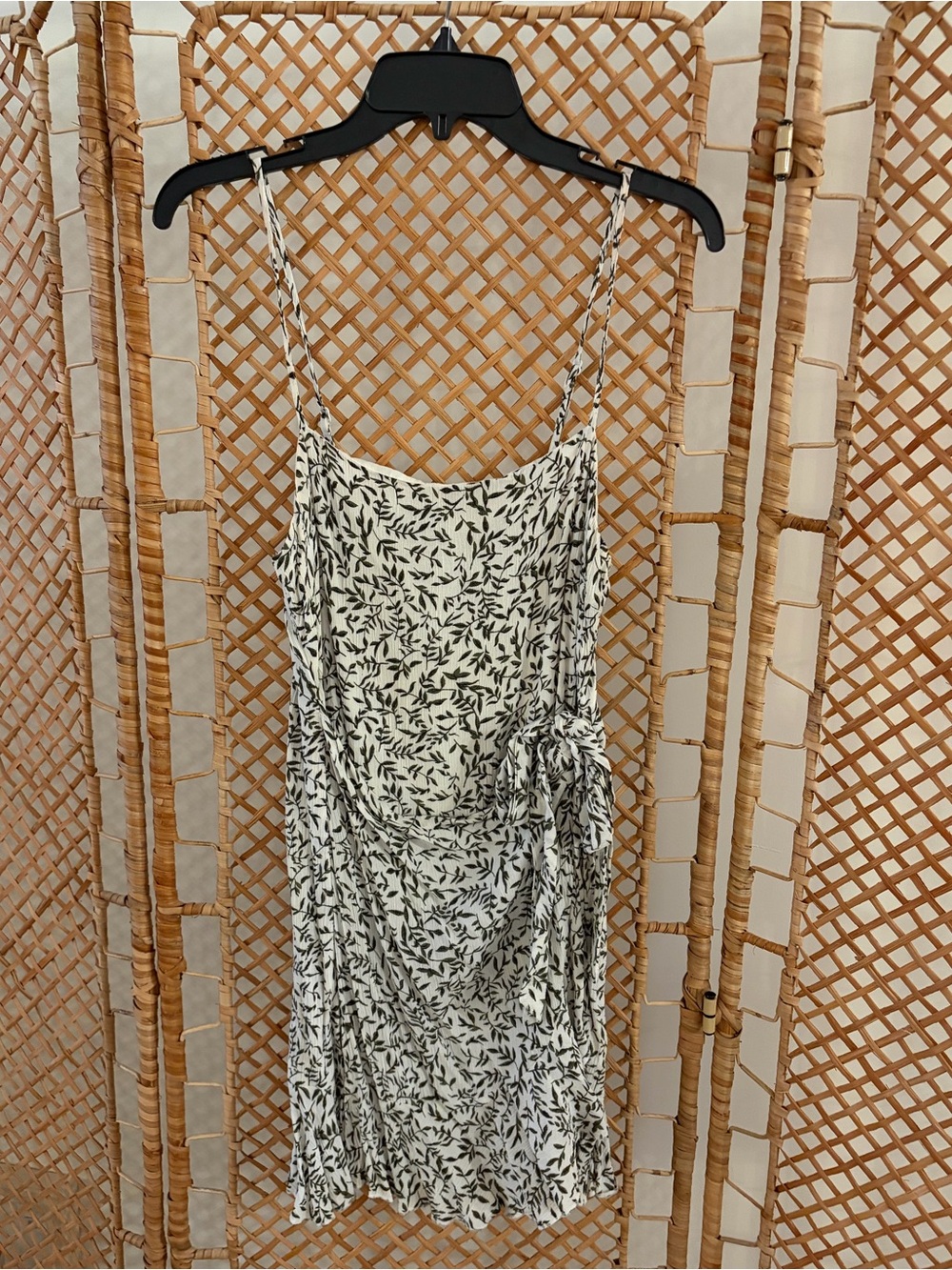 Princess Polly Adjustable Strap Leaf-Print Mini Dress in White and Olive Green
